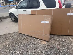 Smart Entertainment Display UHD 65”Cu7000 Samsung