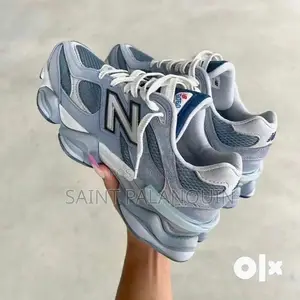 New Balance Sneaker