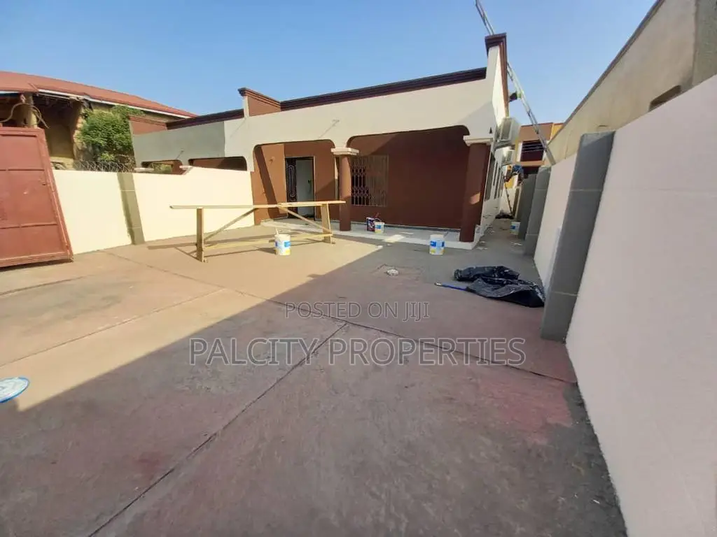3bdrm House in Oyarifa, Accra Metropolitan for sale
