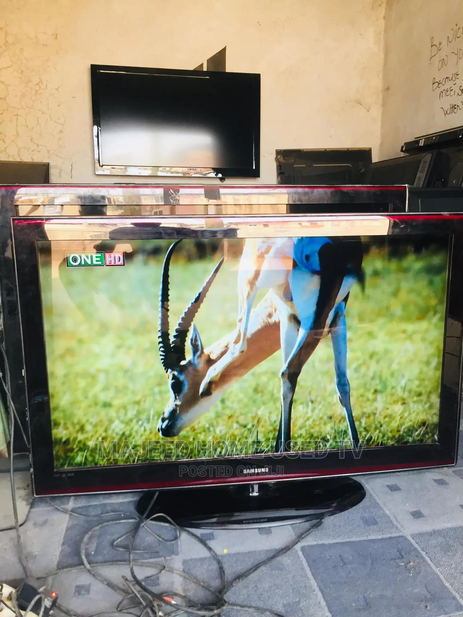 40inches Samsung LCD TV