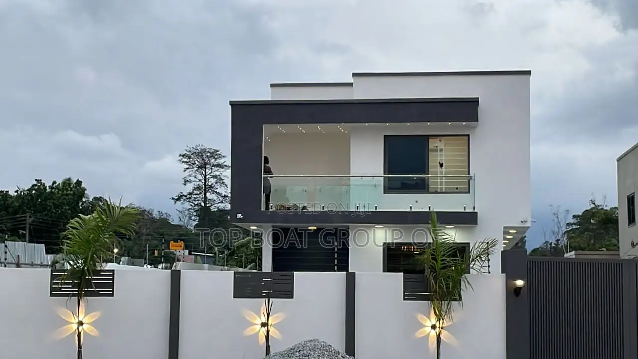 Furnished 4bdrm House in Top Boat Estate, Kumasi Metropolitan for sale