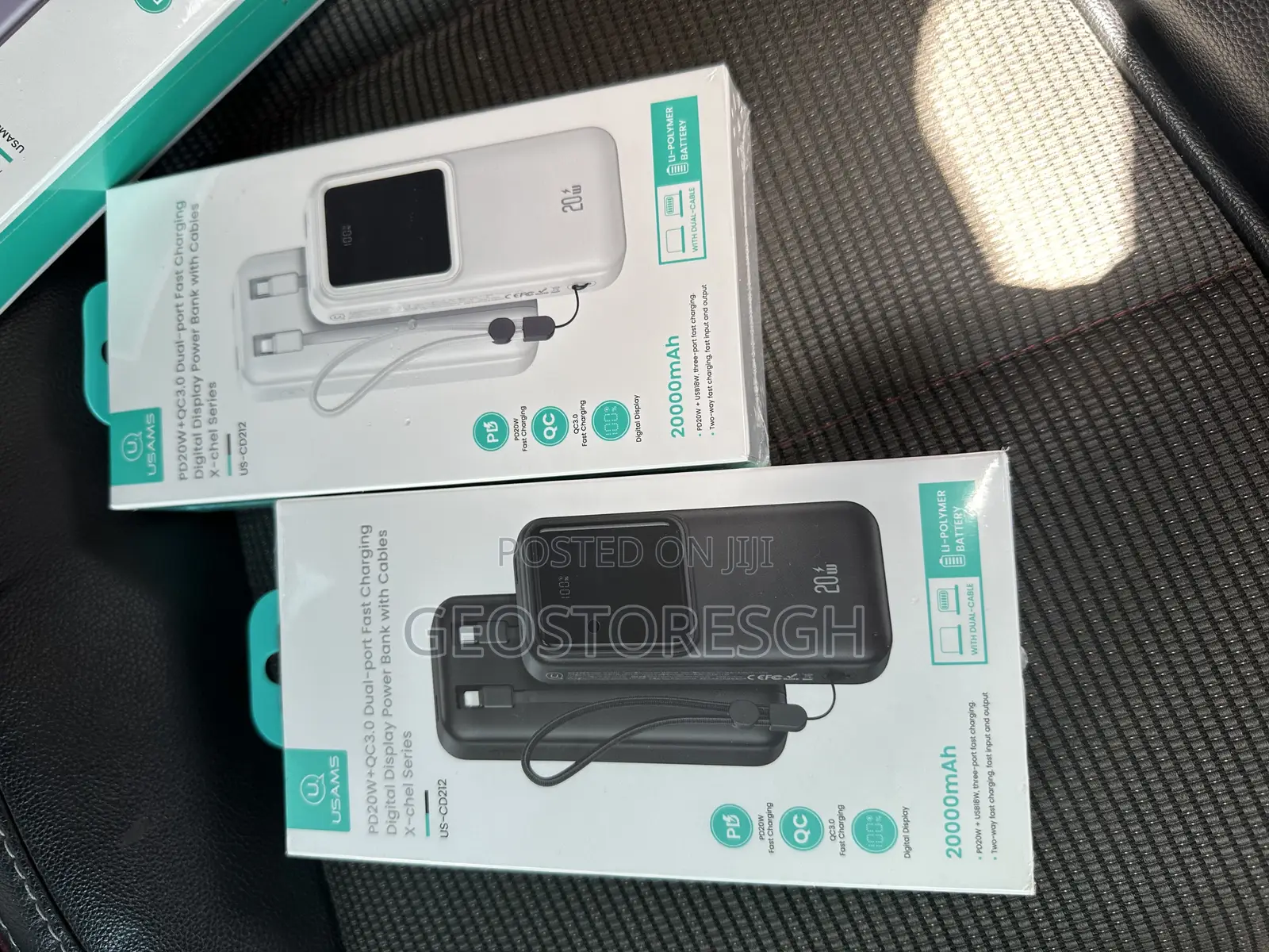 PD20W+QC3.0 Dualport Fastcharging Digital Display Powerbank