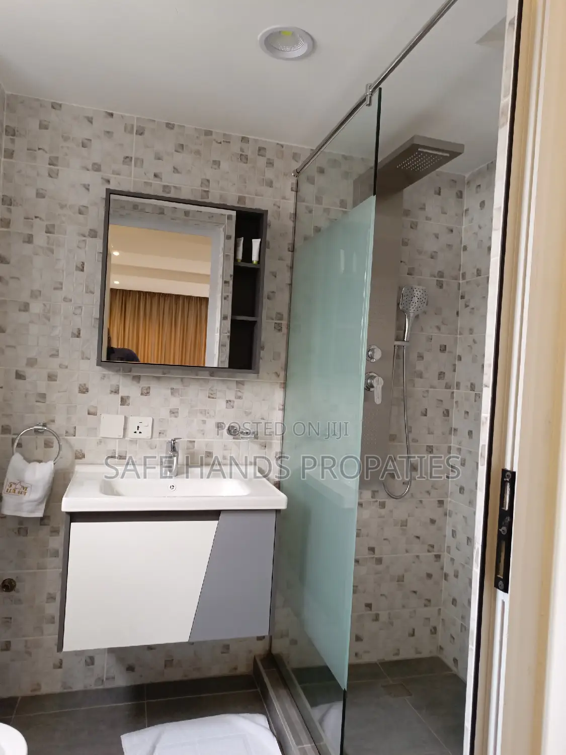 Furnished 4bdrm Apartment in 5Th Avenue Luxury, Ability for rent