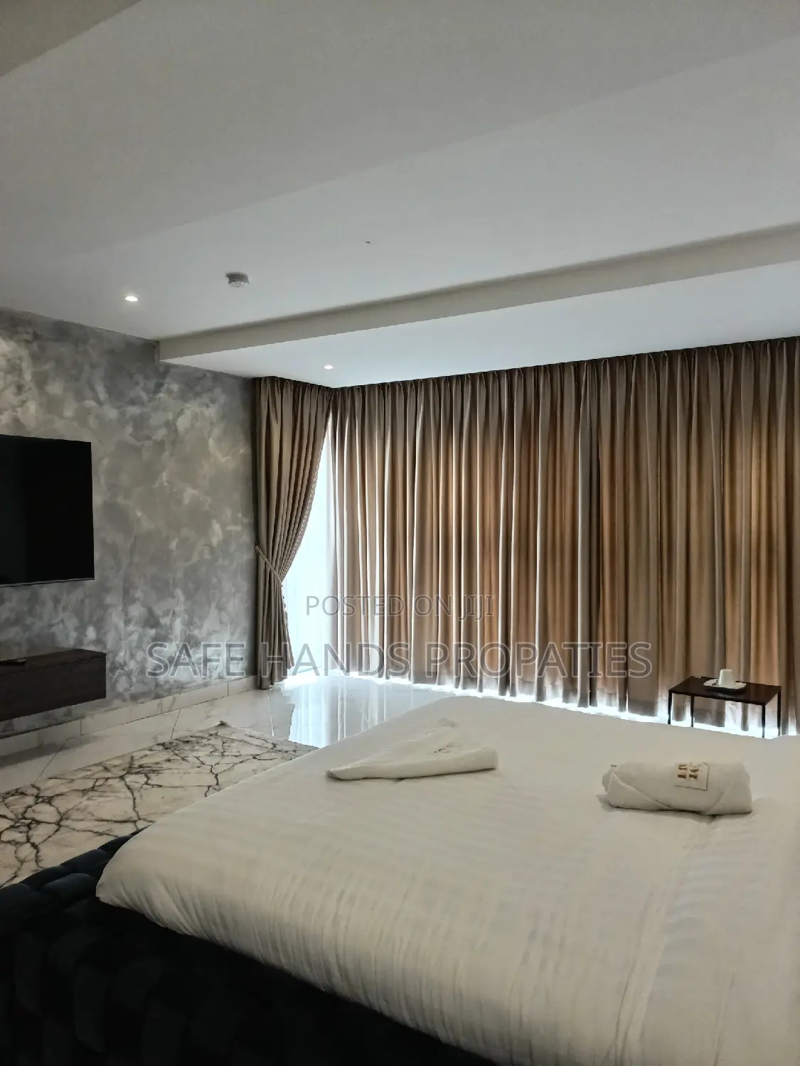 Furnished 4bdrm Apartment in 5Th Avenue Luxury, Ability for rent