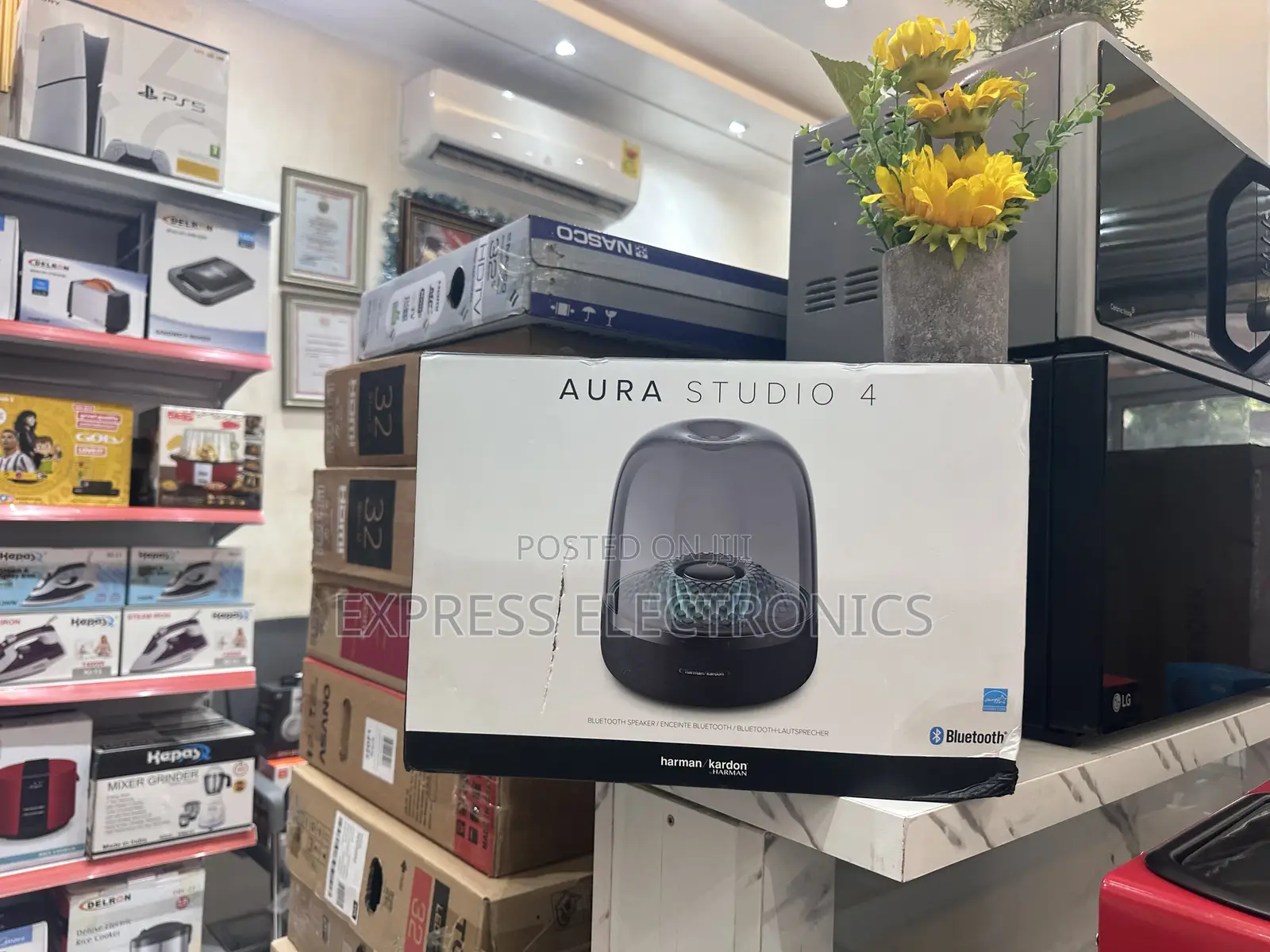 Beautiful Sleek Bluetooth Speaker Aura Studio 4