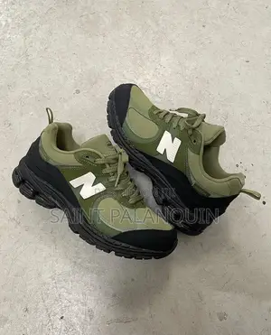 New Balance Sneaker