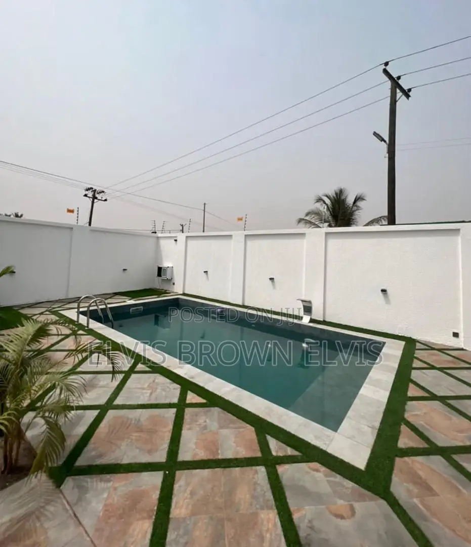 4bdrm House in Botwe for sale