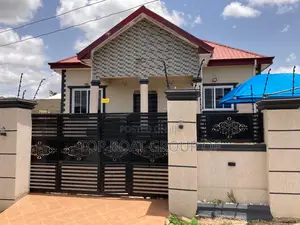 Furnished 4bdrm House in Top Boat Estate, Kumasi Metropolitan for sale