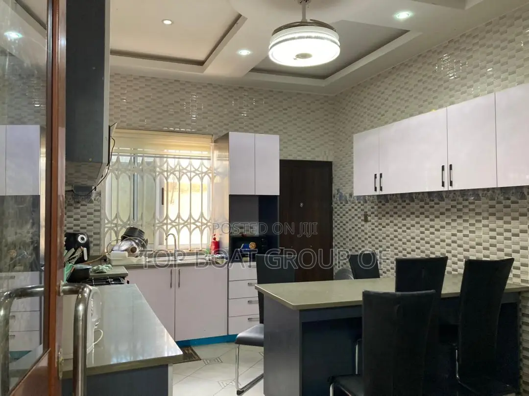 Furnished 4bdrm House in Top Boat Estate, Kumasi Metropolitan for sale
