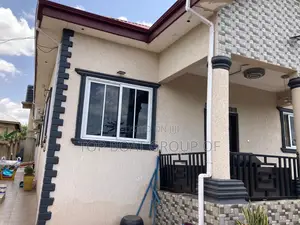 Furnished 4bdrm House in Top Boat Estate, Kumasi Metropolitan for sale