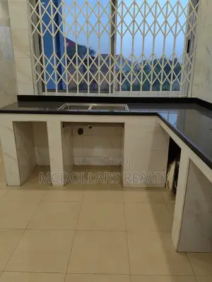 9bdrm House in Mcdollars Realty, Pokuase for sale