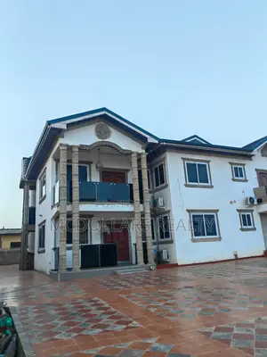 9bdrm House in Mcdollars Realty, Pokuase for sale