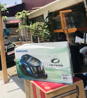 Classic Samsung VCC457054K Electric Vacumm Cleaner.