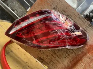 Mercedes Benz C300 2016,2017 Taillight