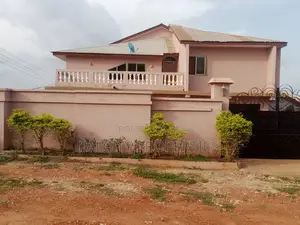 9bdrm House in Ahenema Kokoben, Kumasi Metropolitan for sale