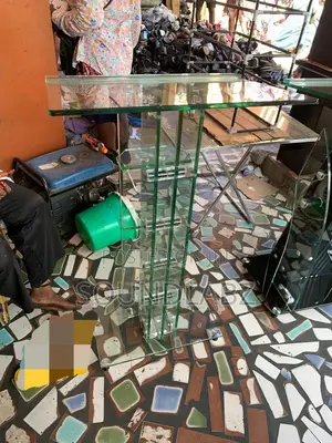 Glass Pulpit (Silky)