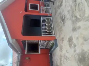 3bdrm House in De-Icons Real Estate, Awutu Senya East Municipal