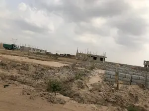 Half Plots >> Certified and Titled at Tema Community 25