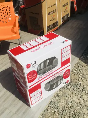 Purchase LG 20 Liters Vacuum Cleaner Red/Black Vc5420nntr