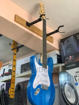 Squier Edition Classic Stratocaster Electric Guitar