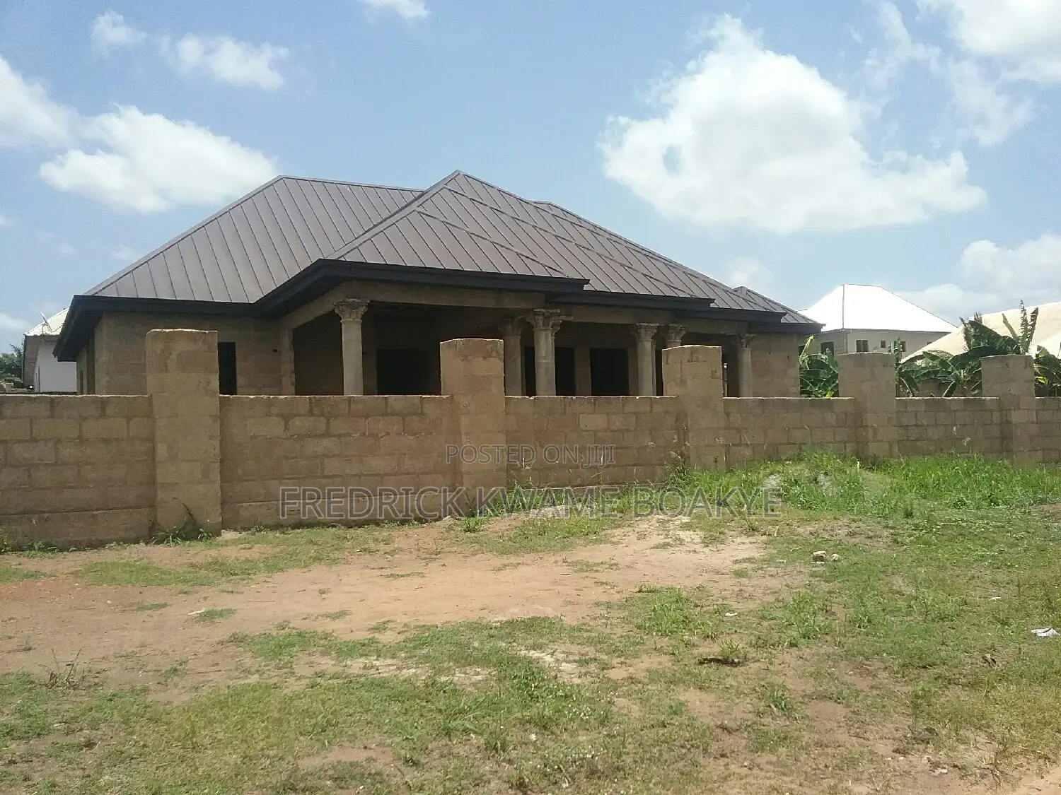 5bdrm House in Brother K Estate, Kumasi Metropolitan for sale