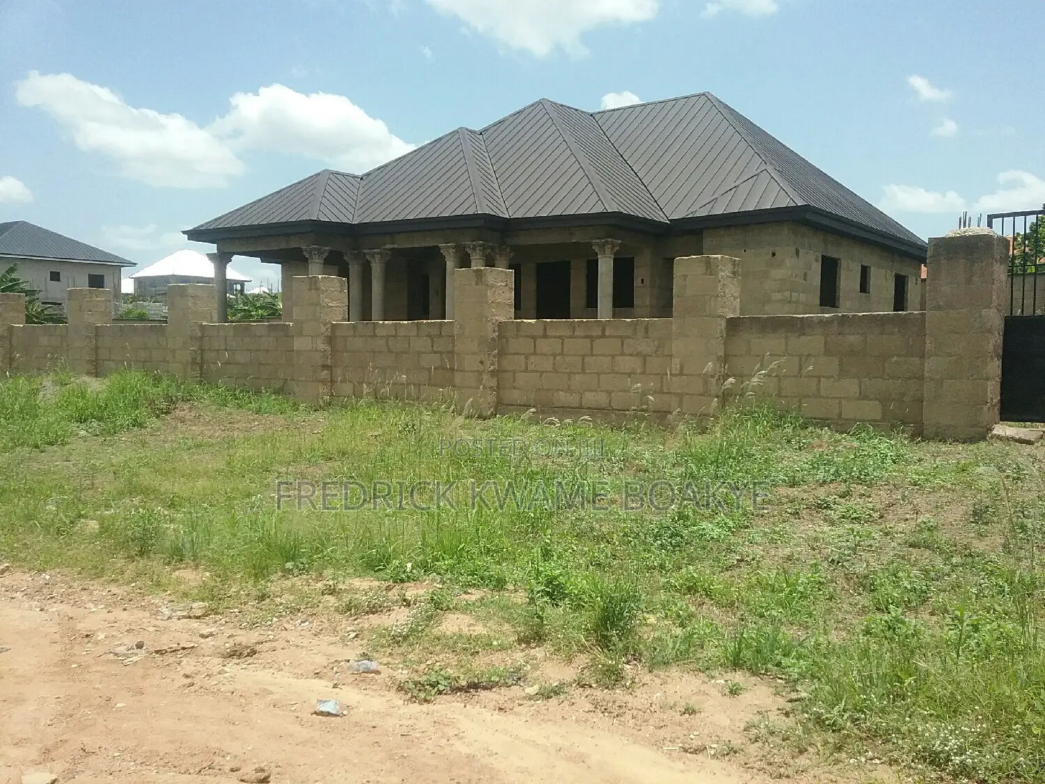 5bdrm House in Brother K Estate, Kumasi Metropolitan for sale