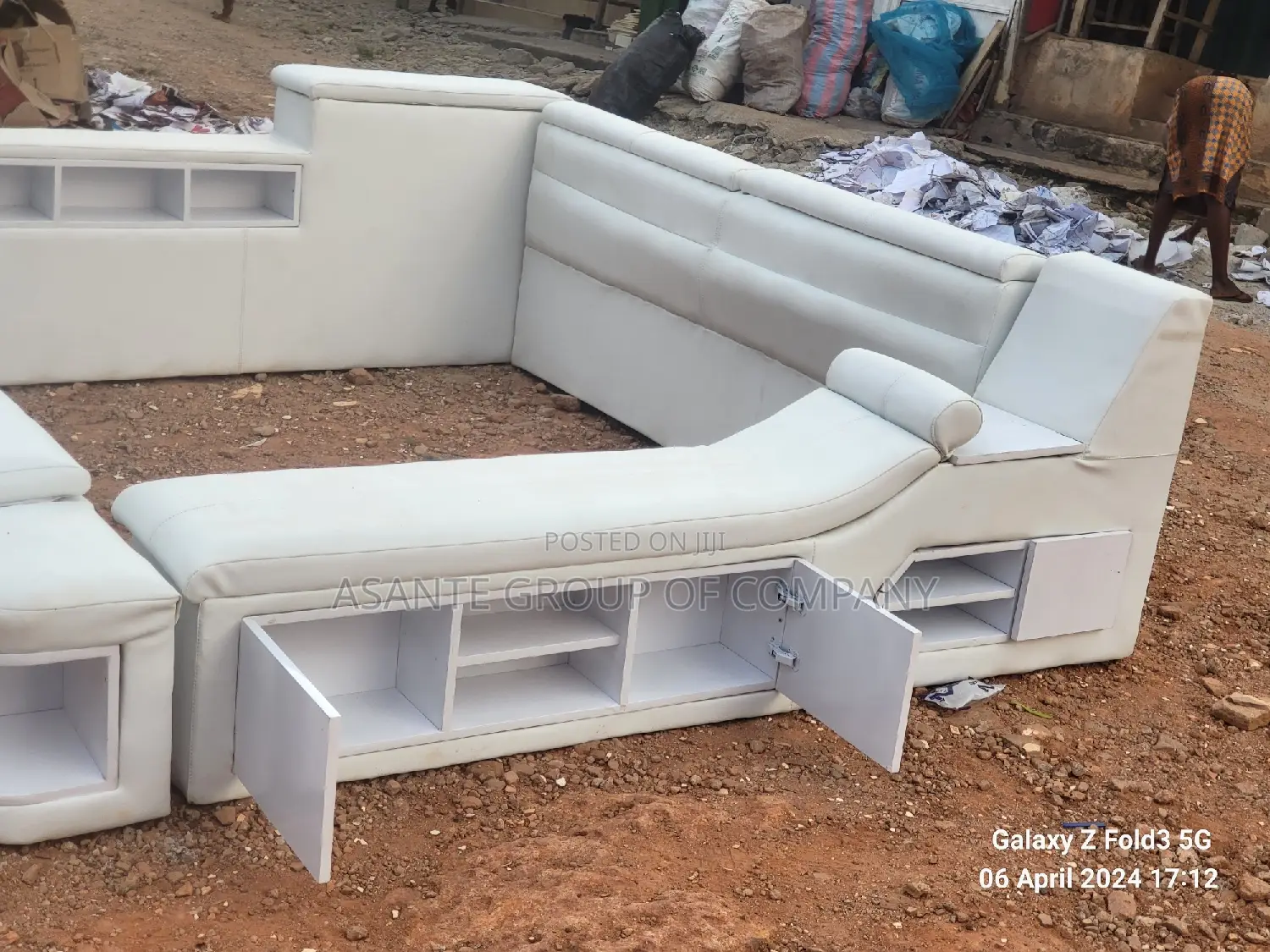 Modern and Affordable Smart Bed