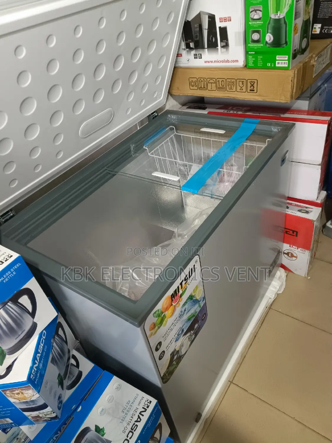 Mitsui 251liters Single Door Chest Freezer