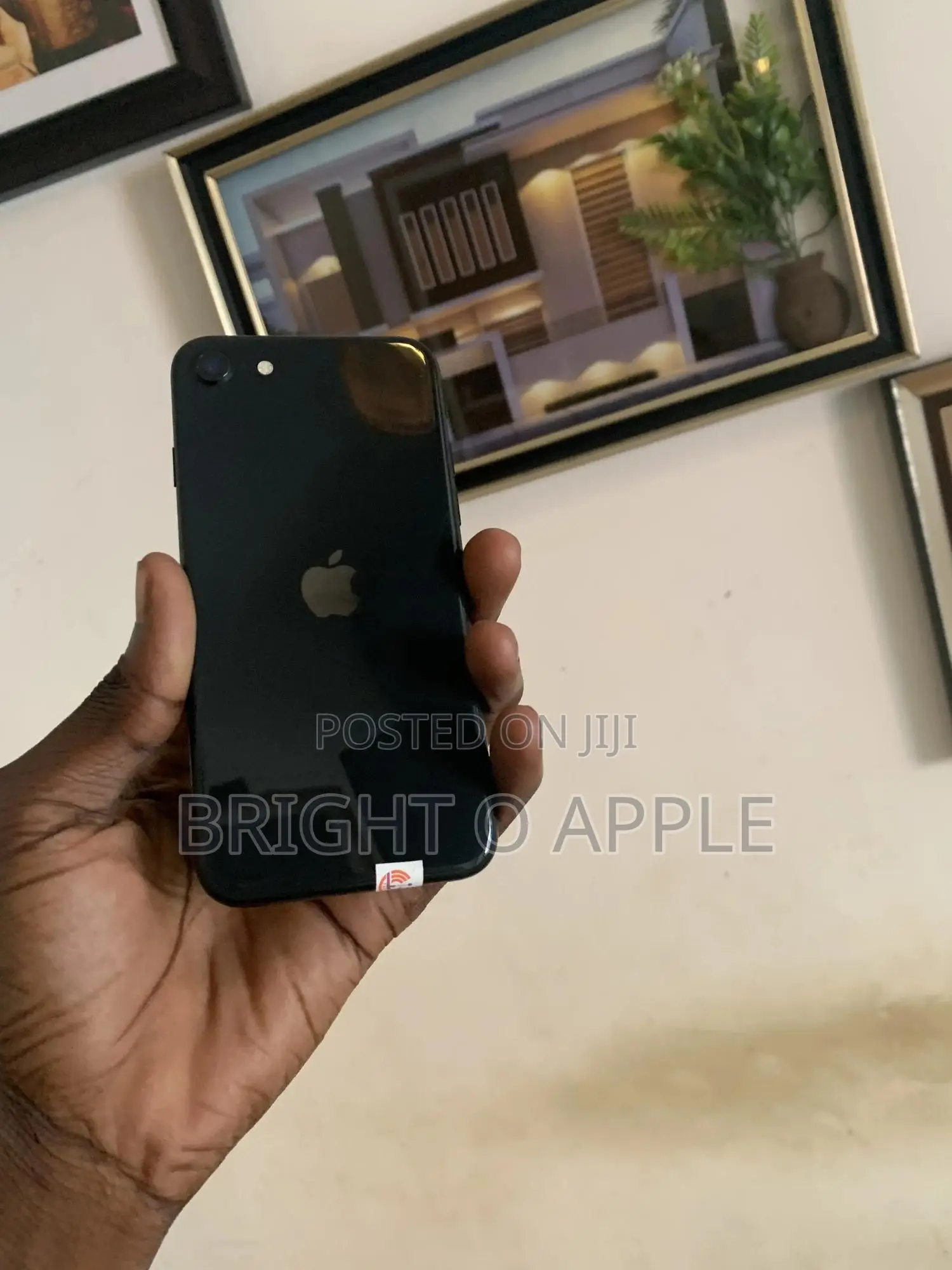 New Apple iPhone SE (2020) 128 GB Black
