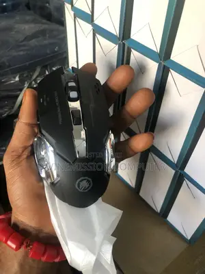 Cool Lightening Effect Bluetooth Gaming Mouse