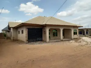 4bdrm House in Danase ( Near Kodie, Kumasi Metropolitan for sale