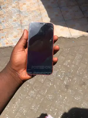 Apple iPhone 12 128 GB Red