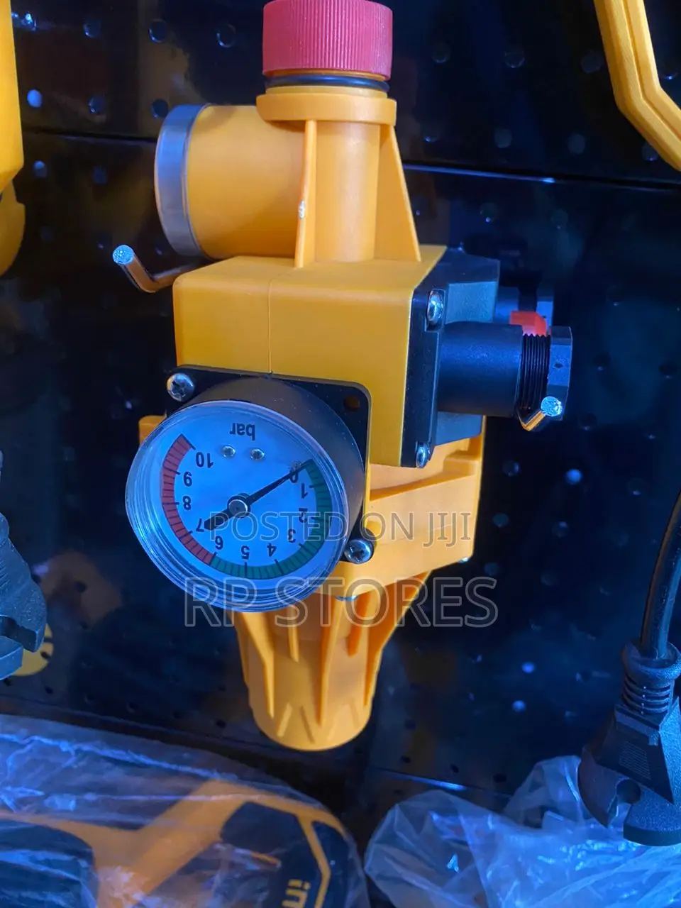 Automatic Switch With Gauge