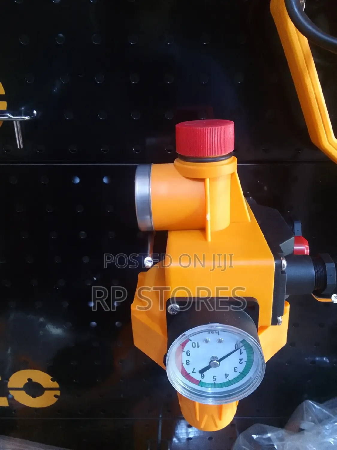Automatic Switch With Gauge