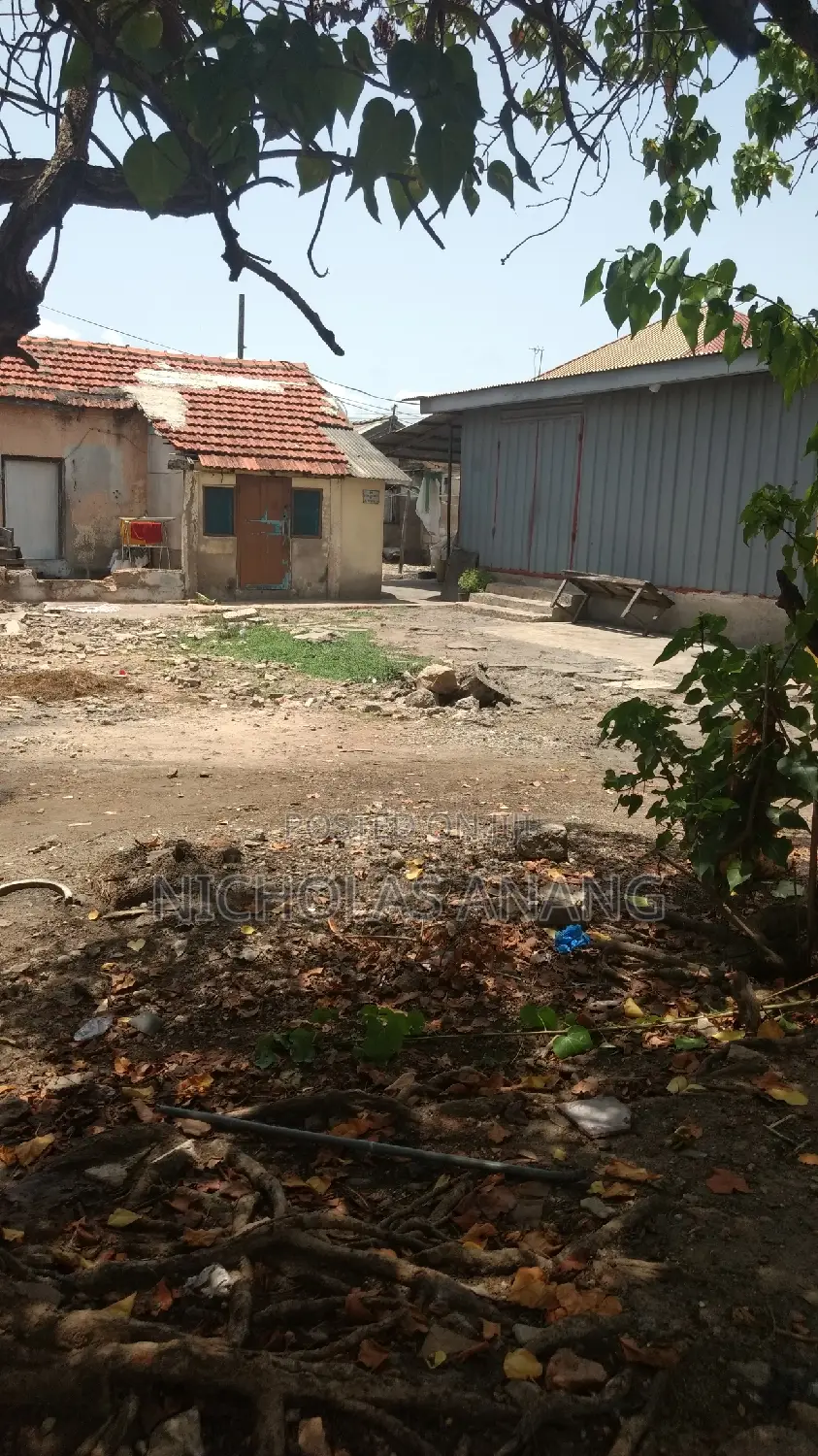 A Genuine 1 Plot of Land for Sale at Osu 
Size: 70*100