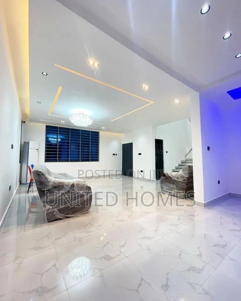 4bdrm House in Adenta for sale