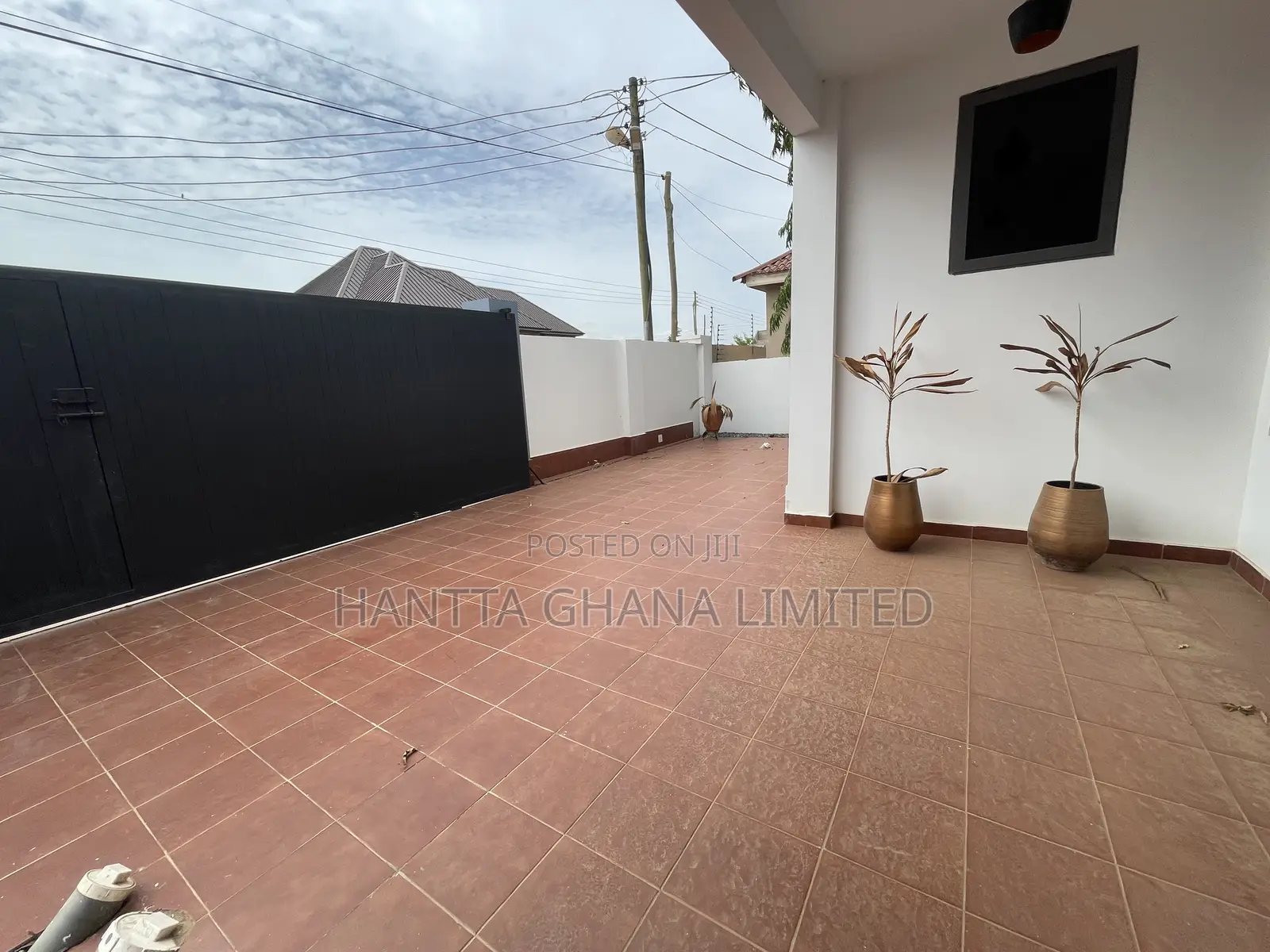 2bdrm House in East Legon Hills for rent