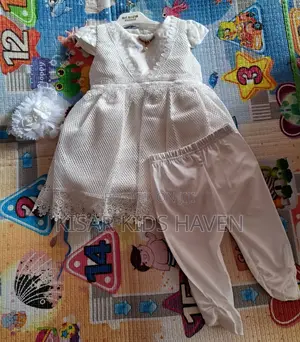 Baby Girl White Christening Dress 0 to 6months( Reduced to Clear)