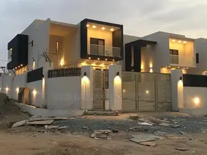 4bdrm House in Skm, Ashaley Botwe for sale