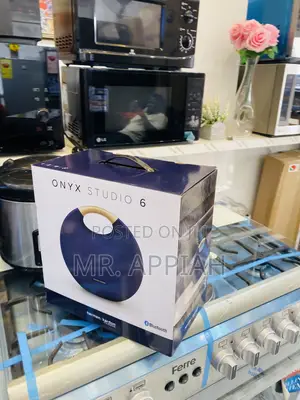 Reliable Onyx 6 Harman Kardon Portable Bluetooth Speaker.