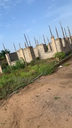 2 Bedroom Inside Kasoa Nuses Quarters on the Obom Road