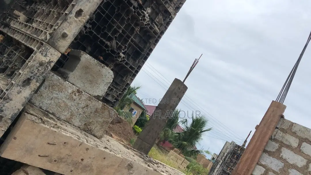 2 Bedroom Inside Kasoa Nuses Quarters on the Obom Road