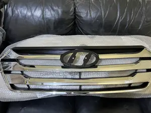 Hyundai Santa FE 2013/2027 Top Grille