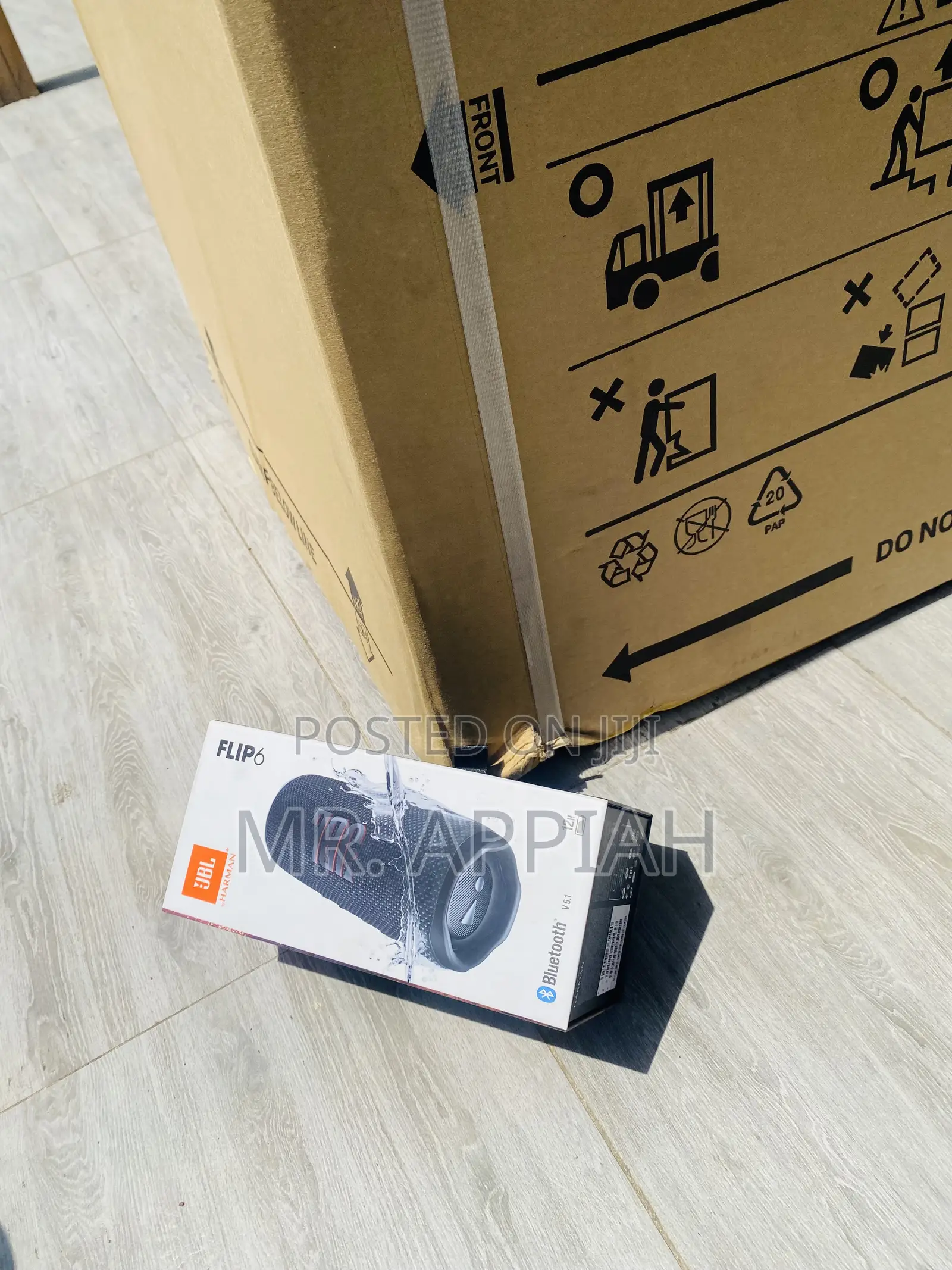 Classic JBL Flip 6 Portable Rechargeable Speaker(Black).