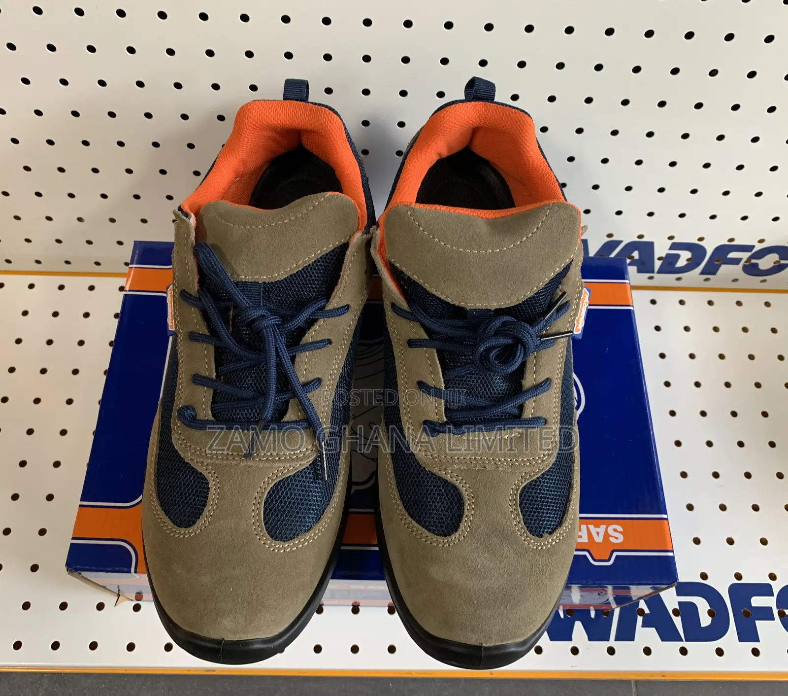Safety Boots (Size 42/43/44/45) - Wsb2542