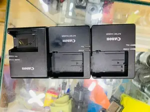 Canon Charger for All Type of Canon Camera.