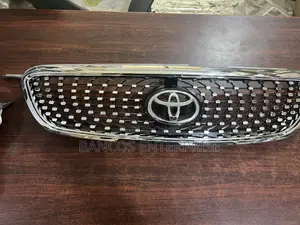 Toyota Corolla 2005 Top Grille