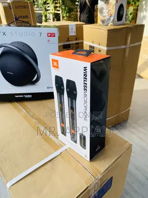 Energy Sufficient JBL Microphone Set(Black).
