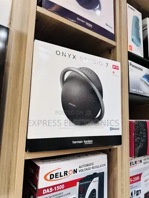 Immersive Yourself With Onyx 7 Bluetooth Speaker