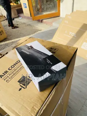 Quality Bose Sound Link Flex Electric Bluetooth Speaker.